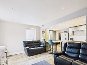 Photo 14- click for photo gallery